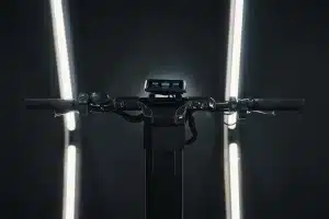 Emove roadster direksiyon
